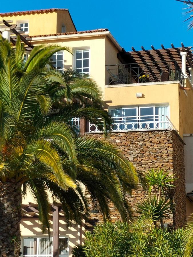 Superbe Appartement Avec Vue Mer Et Piscine Saint-Raphaël Exteriér fotografie