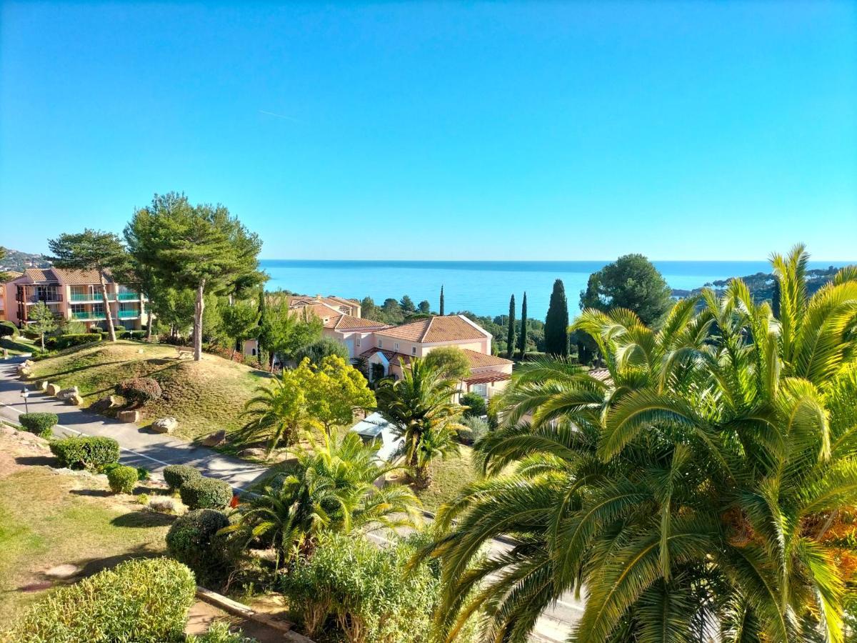 Superbe Appartement Avec Vue Mer Et Piscine Saint-Raphaël Exteriér fotografie