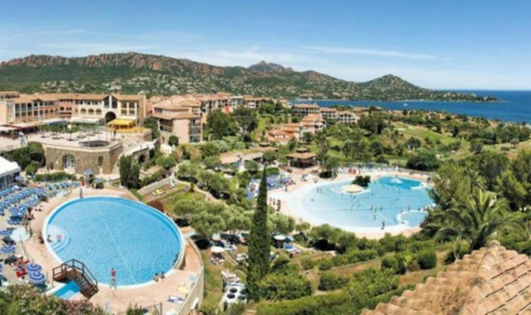 Superbe Appartement Avec Vue Mer Et Piscine Saint-Raphaël Exteriér fotografie